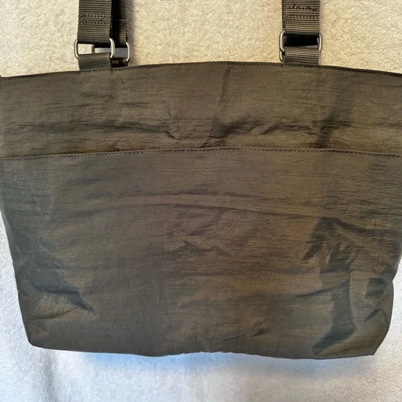 NWOT BAGGALLINI TOTE IN GRAY. 17” W x 10 1/2” H x 5” D. - Picture 2 of 10